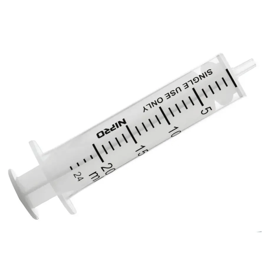 Jeringa NIPRO dos cuerpos 20 cc. Cono excéntrico