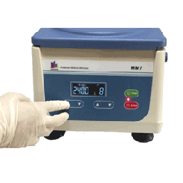 Centrífuga digital MM7, 4000 rpm.